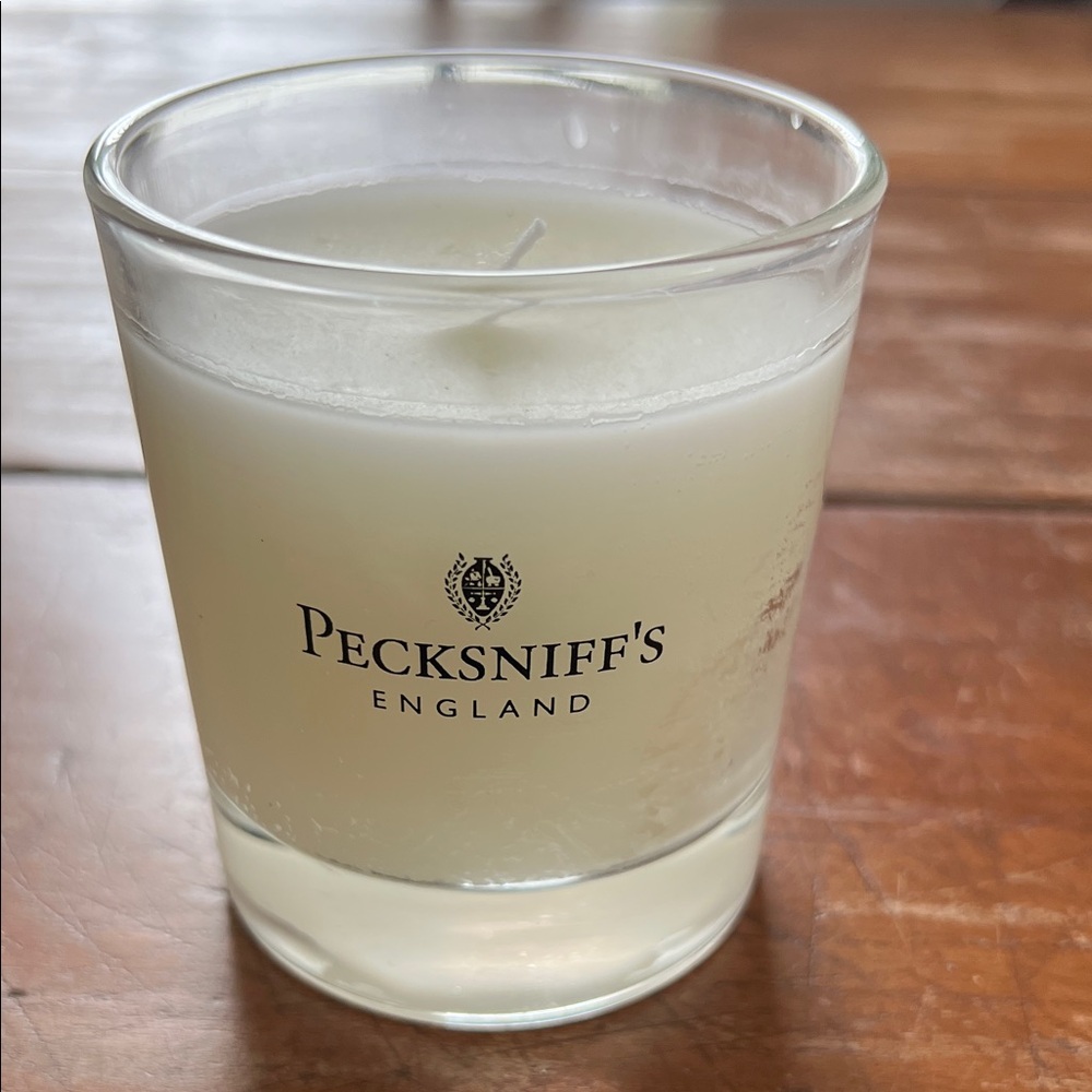 Pecksniff's England Candle - Grapefruit & Citron Scented.  3.8 oz - single wick